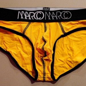 Marco Marco Men Yellow Briefs. Size L